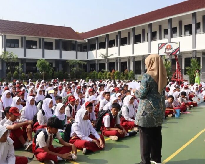 Dinas Pendidikan Cibinong Serius Tuntaskan Wajar 12 Tahun Pada Tahun 2025