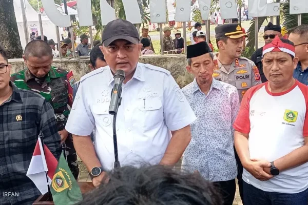 Wakil Bupati Cibinong Hadiri, Masyarakat Menabung Perkuat Ekonomi Daerah Wakil Bupati Cibinong Hadiri, Masyarakat Menabung Perkuat Ekonomi Daerah